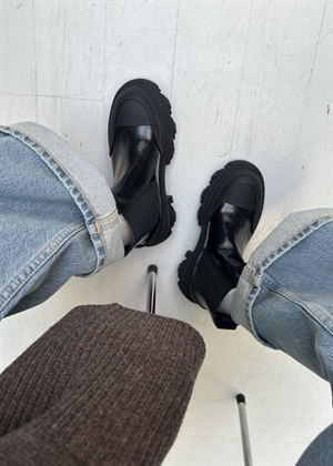 S3242 Cleated low chelsea box oleatex boot Black Ganni 